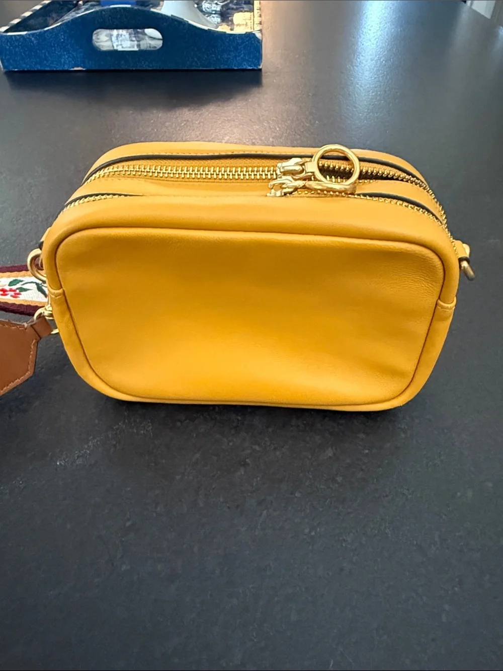 Tory Burch compact tory